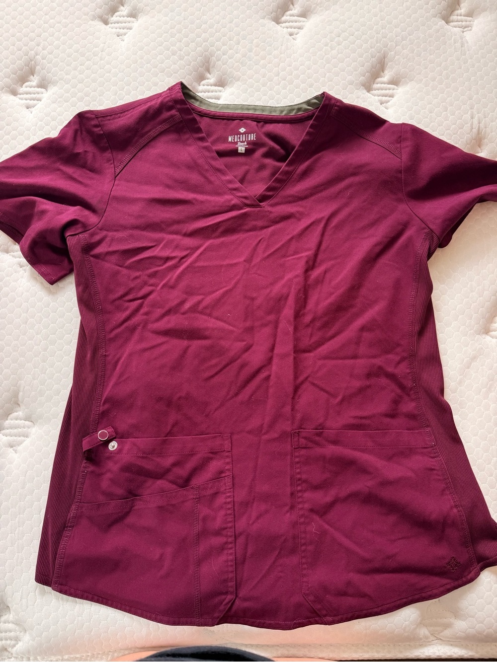 Med Couture Women's V-Neck Scrub Top in Burgundy - Picture 2 of 3